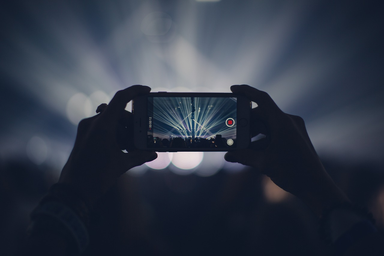 What You Need to Know to Understand Mobile Content